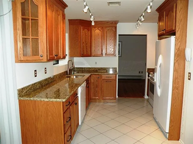 32 Independence Way photo 1