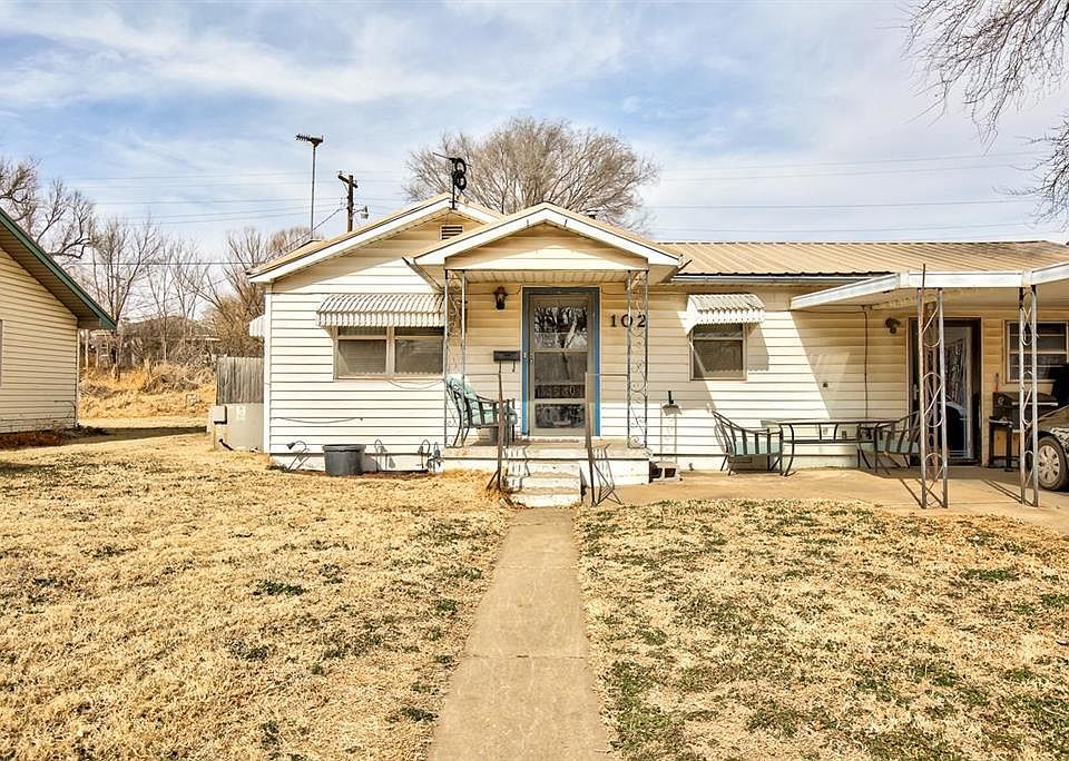 1st image of 102 Village Dr