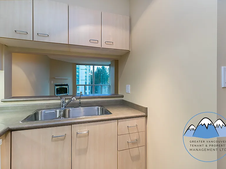 1148 Heffley Cres #704 — Photo 5