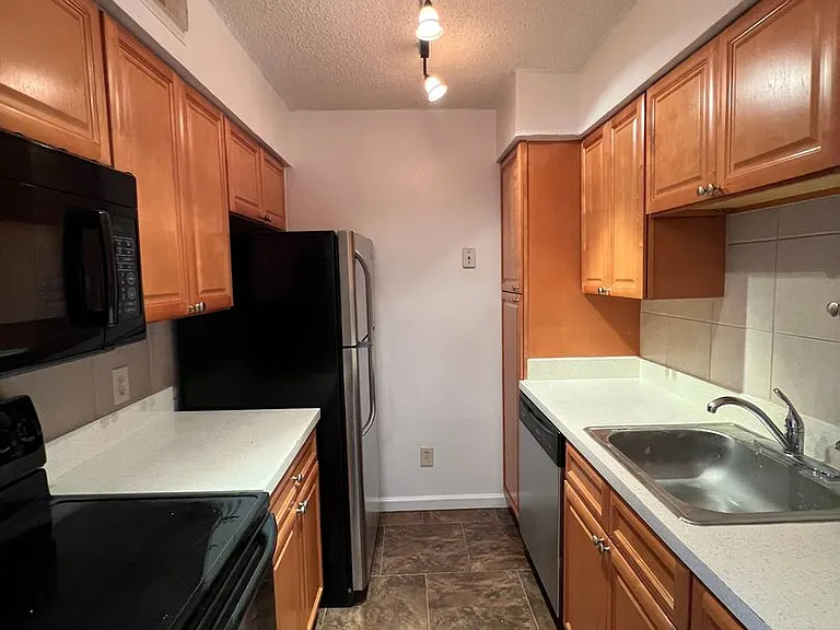285 Wymore Rd #205 — Photo 1