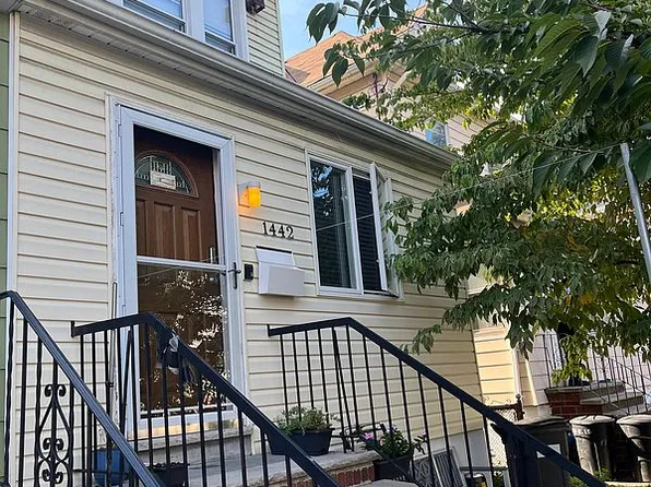 1442 E 15th St, Brooklyn, NY 11230