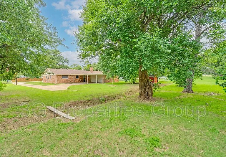 140 Joyce Dr — Photo 29