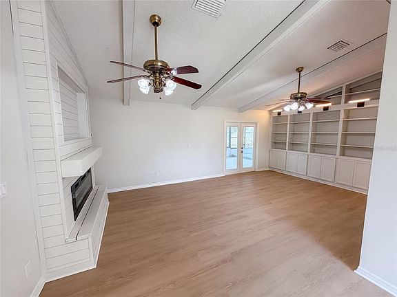 3rd image of 4800 ROBERT STREET
