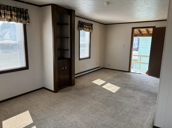 25 John St APT 2, Saint Marys, PA 15857