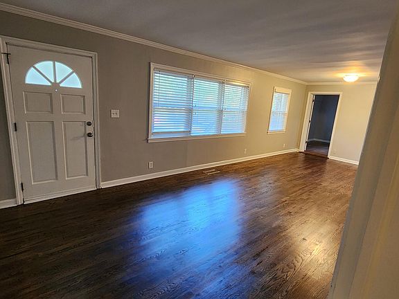 Large living/dining room
