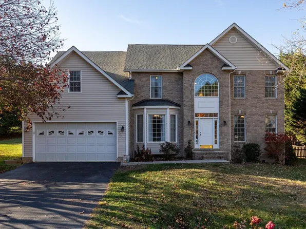 701 Confederacy Dr, Penn Laird, VA 22846