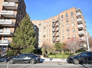 10025 Queens Blvd, Flushing, NY 11375