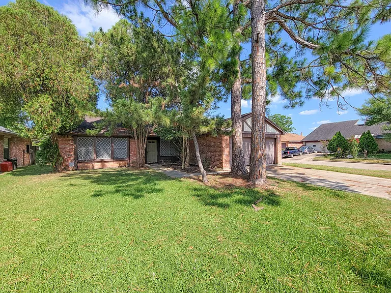 9415 Beckford Dr — Photo 29