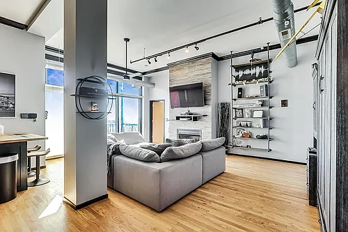 1516 S Wabash Ave #1004 Photo 1