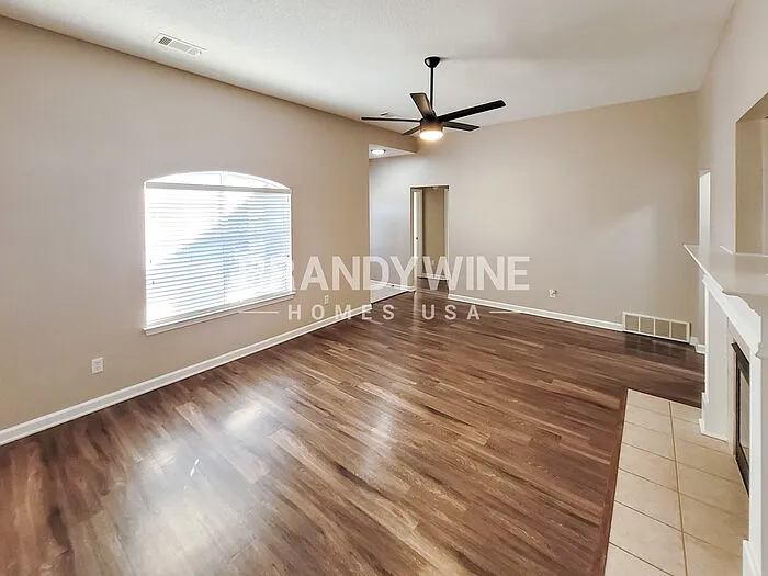 10242 Evening Hill Dr — Photo 8