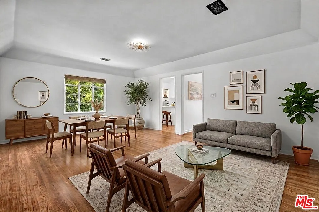 1 bed, 1.0 bath, $3,850 — Photo 1