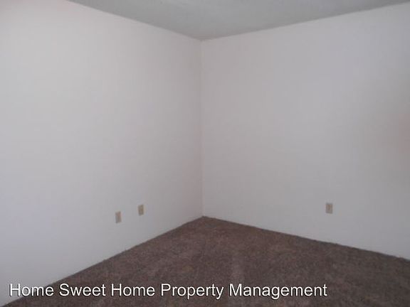 4th image of 1010 E Market St APT C