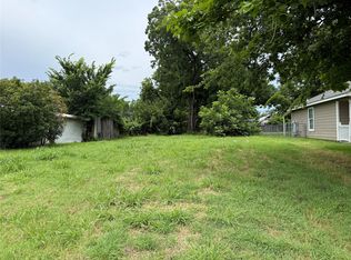 715 W Bond St, Denison, TX 75020