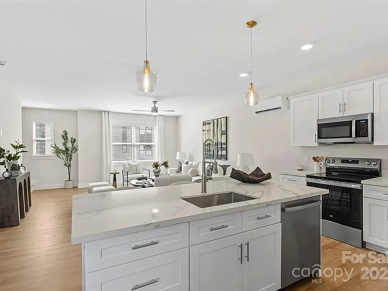 1104 Wonder Way — Photo 34