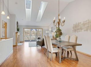 6256 Upland Ln N, Maple Grove, MN 55311