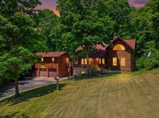 1826 Toms Run Rd, Holbrook, PA 15341