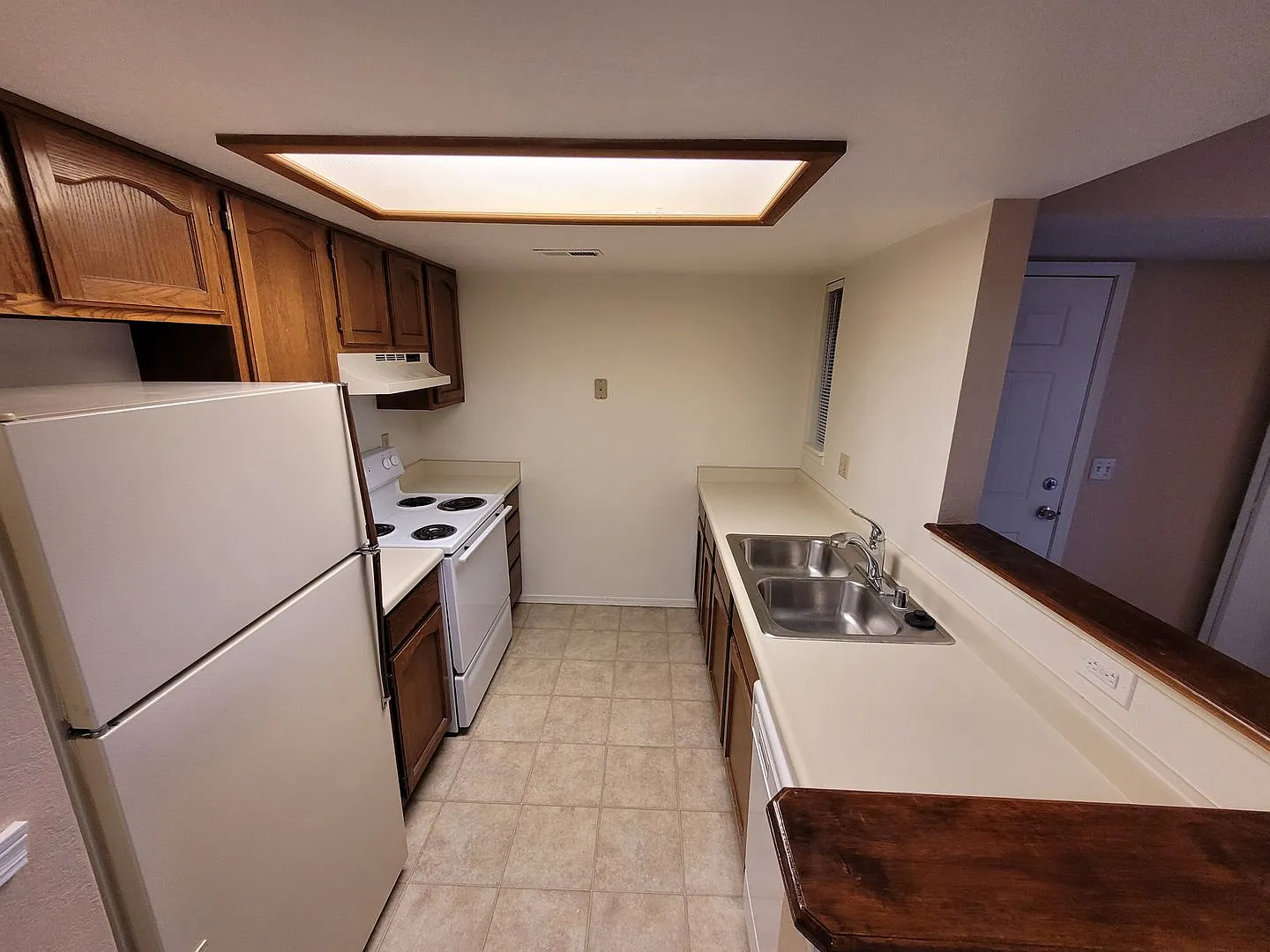 Rampart View Apartments — Photo 4