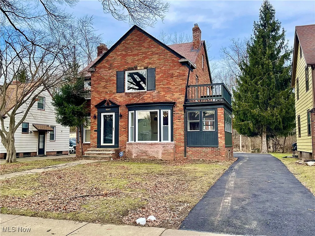 16907 Maple Heights Blvd photo 1