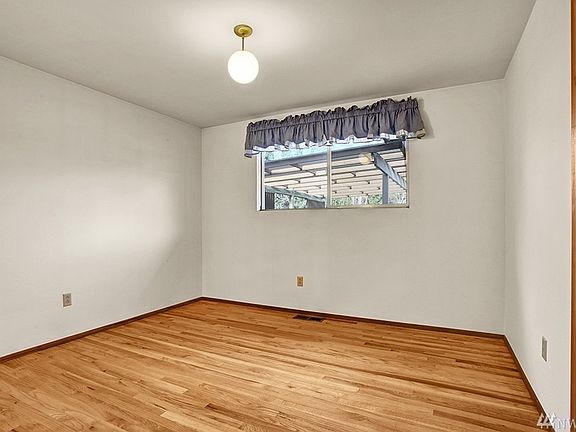 5th image of 9411 50th Ave S