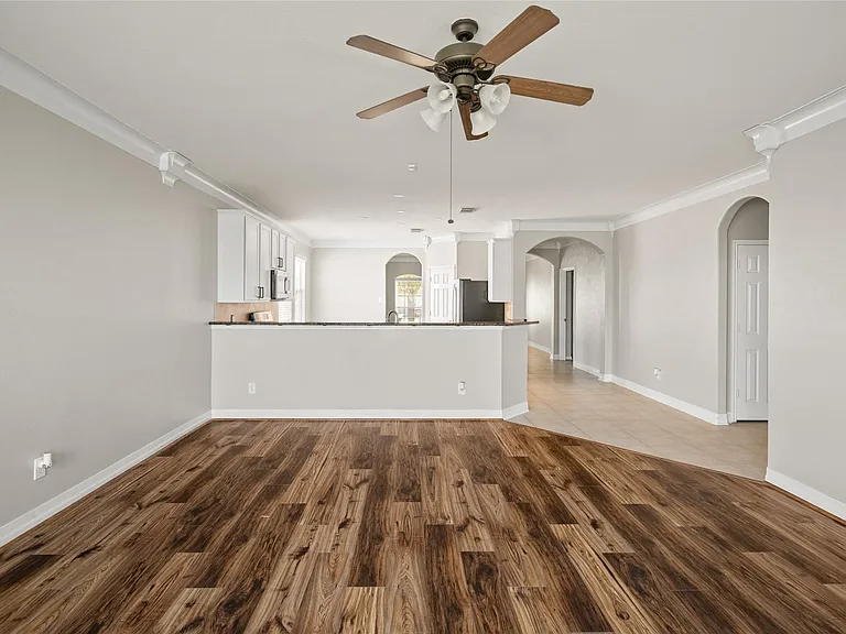 7414 Sabinal Creek Dr — Photo 21