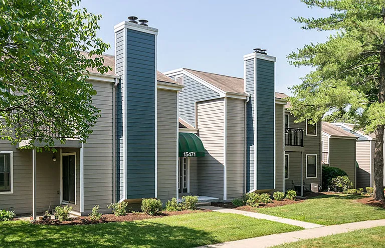 Schoettler Village — Photo 39