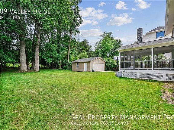 5th image of 609 Valley Dr SE