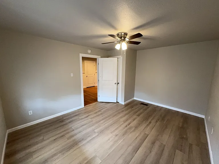 707 N Main St — Photo 9
