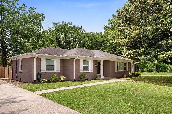 1st image of 418 Winfrey Dr