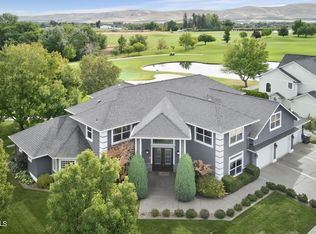 2101 S 88th Ave, Yakima, WA 98903