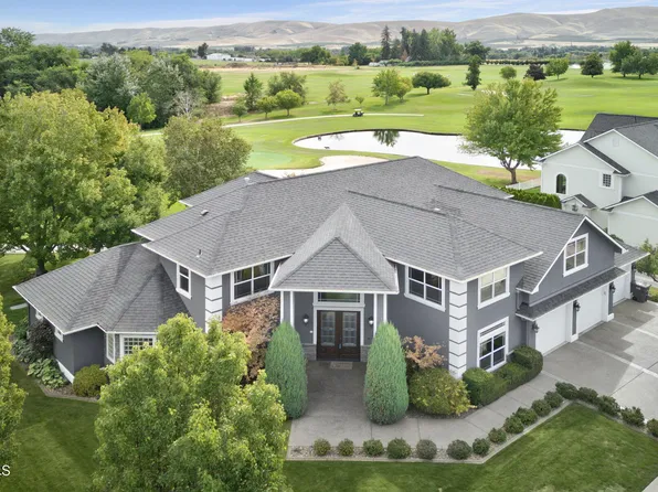 2101 S 88th Ave, Yakima, WA 98903