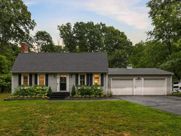 148 Upton Rd, Westborough, MA 01581