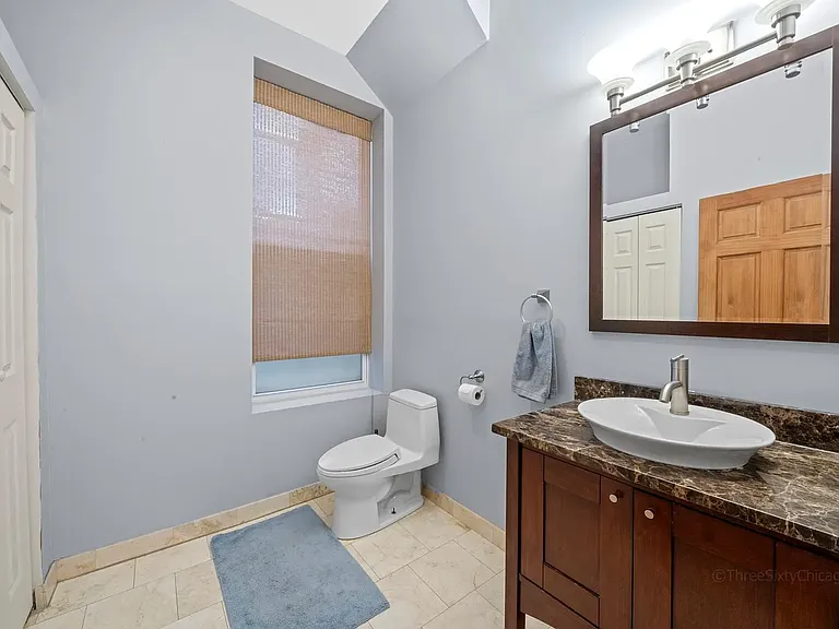 1421 W Augusta Blvd #1F — Photo 18