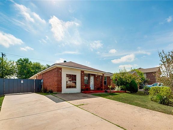 2nd image of 8145 Southbrook Cir