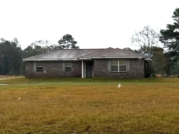 36 Sapsucker Ct, Poplarville, MS 39470