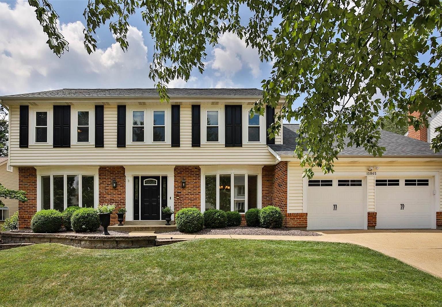 15865 Cedarmill Dr, Chesterfield, MO 63017 Zillow