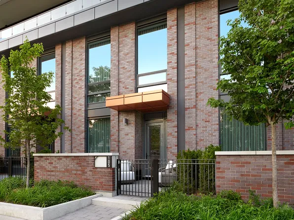 115 Denison Ave #105, Toronto, ON M5T 0E6