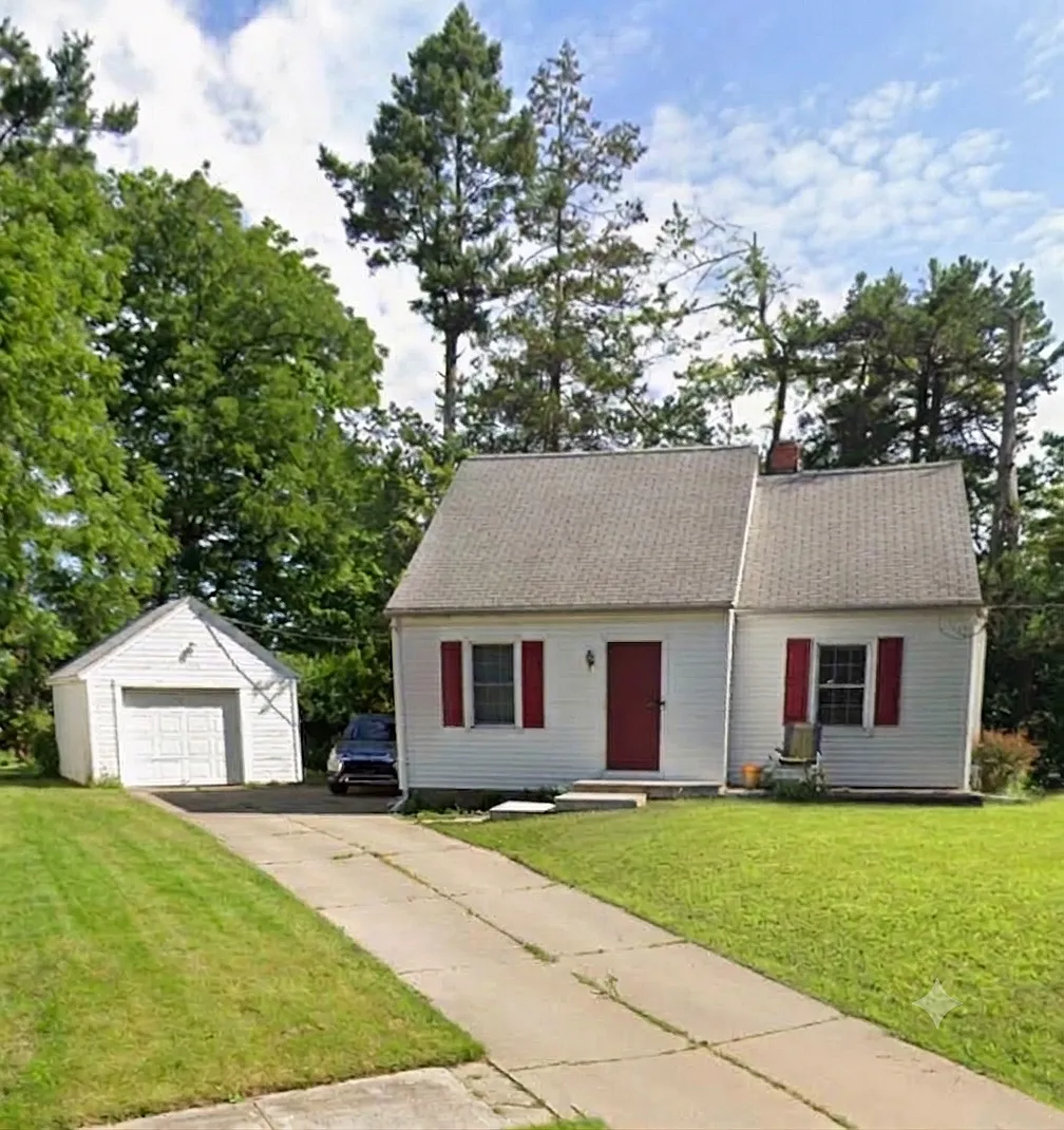 3 bed, 1153 sqft, $1,925 — Photo 1