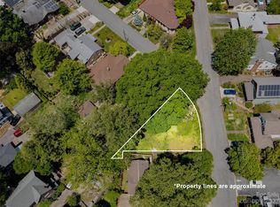 18 Lucerne Ave, Asheville, NC 28806