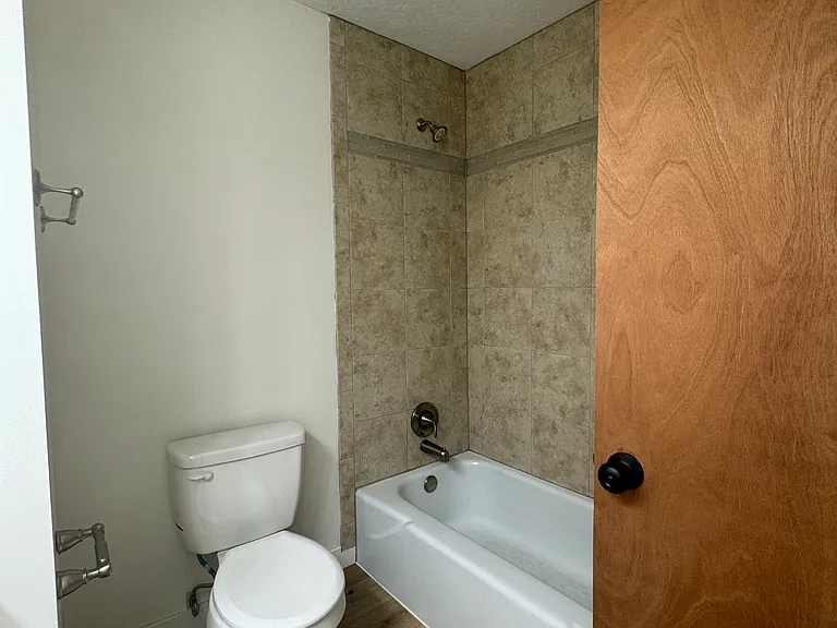 14911 Z Cir — Photo 18
