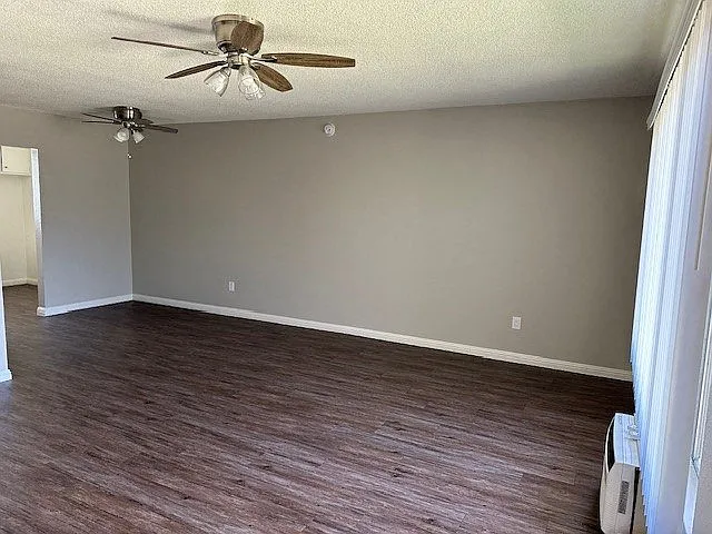 950 Palmbrook Dr — Photo 18