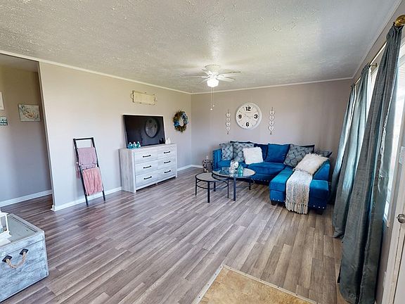 4th image of 2051 Willowood Dr S