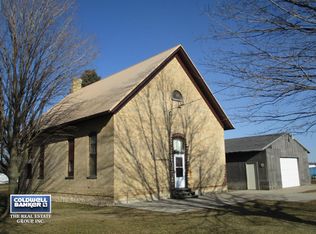 N1807 Saint Peters Rd, Kewaunee, WI 54216