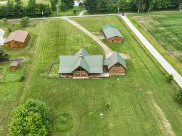 4210 S County Road 400 E, North Vernon, IN 47265