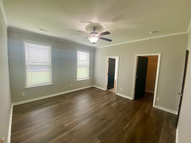 143 Stonegate Dr — Photo 9