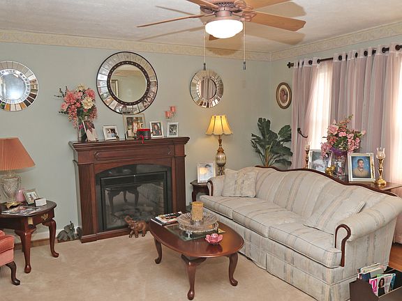 5th image of 1689 Harrogate Rd
