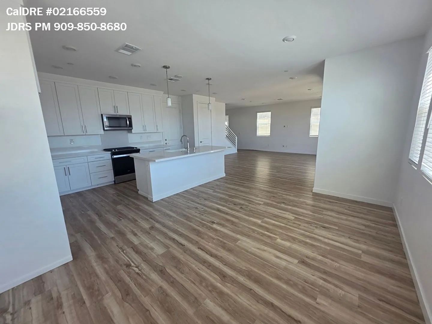 La Verne 4 Bedroom Home — Photo 4