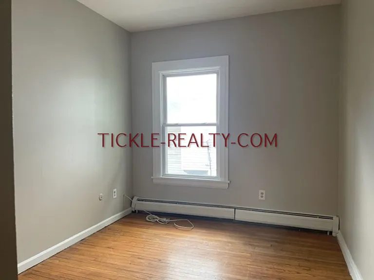 681 Averill Ave. — Photo 10