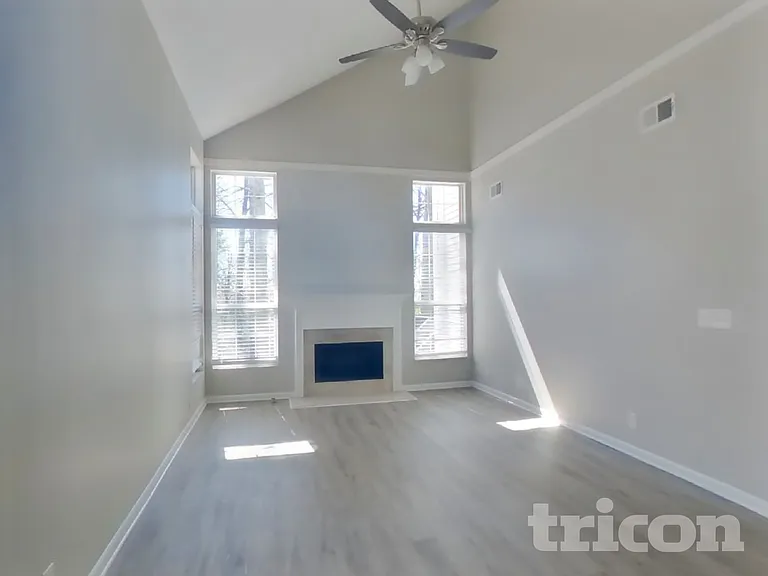 3612 Caledon Ct — Photo 3