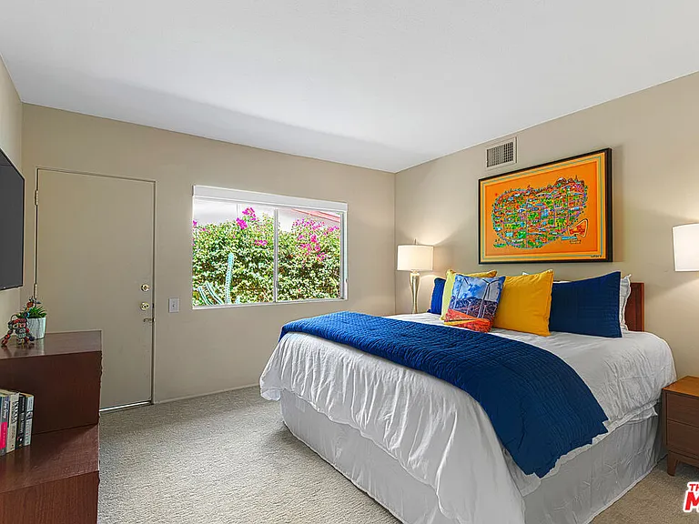500 W Arenas Rd #8 — Photo 28