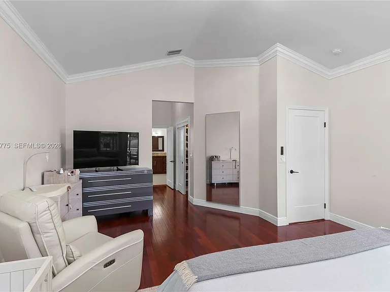 1530 Lacosta Dr W — Photo 19